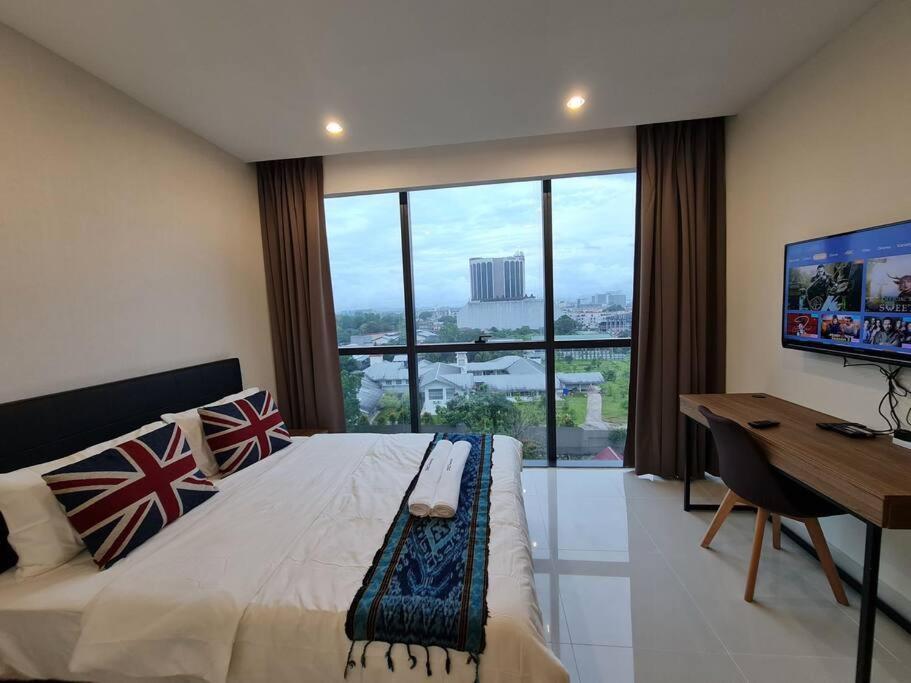 Lovely Kozi Square Bedroom With Pool Lv5c * Kuching